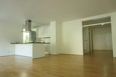 Elegante, lichtdurchflutete Gartenwohnung nähe Rudolfinerhaus!