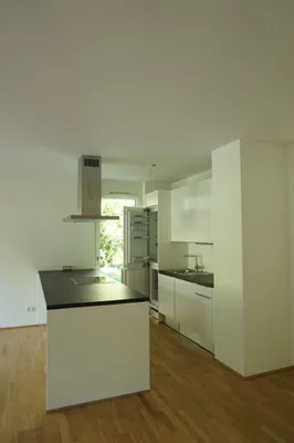 Elegante, lichtdurchflutete Gartenwohnung nähe Rudolfinerhaus! – Bild 2