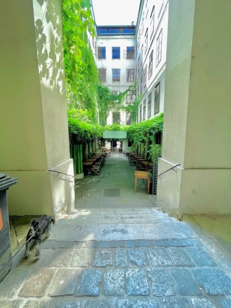 Apartment in Wien, Sankt Ulrich, Katastralgemeinde Neubau - Ansicht 3