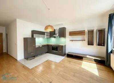 HELLE WOHNUNG NAHE DEM BRUNNENMARKT
