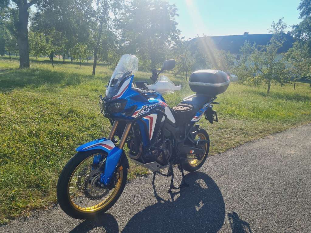 Honda CBF Africa Twin 1000 DCT top Zustand Tourer