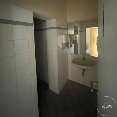 Gewerbeimmobilie mieten in Bruck-Mürzzuschlag – 93 m², € 1.025 – Bild 24 von 31