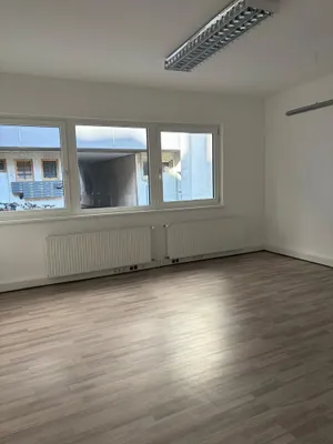 Gewerbeimmobilie mieten in Innsbruck – 176 m², € 2.450 – Bild 4 von 20