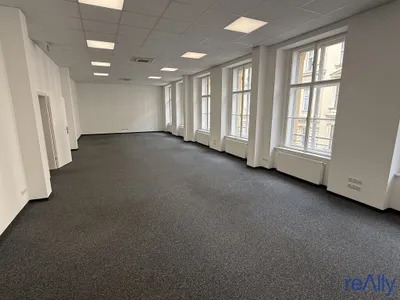 17-Zimmer-Gewerbeimmobilie mieten in Wien – 570 m², € 14.078 – Bild 13 von 23