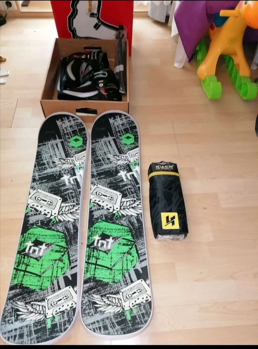 ftwo t ride snowboard SNOWBOARD SNOWBOARD DECK FTWO TNT GREEN FTWO TEAM T-RIDE snowboard  snowboarden snow board DECK Sport wintersportgerät wintersport Snowboard  Freestyle boards board Brett Sport Freizeit Fun, € 110,- (1110 Wien)