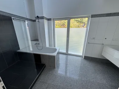 4-Zimmer-Gewerbeimmobilie mieten in Baden – 175 m², € 2.100 – Bild 13 von 28