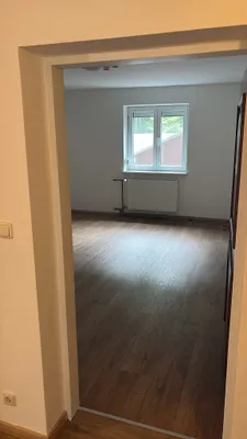 5-Zimmer-Gewerbeimmobilie mieten in Gmunden – 160 m², € 2.000 – Bild 3 von 5