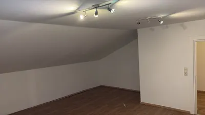 5-Zimmer-Gewerbeimmobilie mieten in Gmunden – 160 m², € 2.000 – Bild 2 von 5