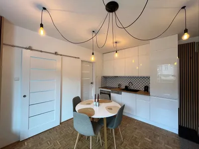 2-Zimmer-Wohnung mieten in Gmunden – 30 m², € 1.200 – Bild 5 von 9