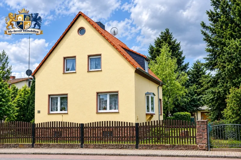 Charmantes Einfamilienhaus auf großem Grundstück stadtnah gelegen