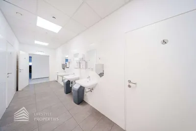 10-Zimmer-Gewerbeimmobilie mieten in Wien – 697 m², € 13.945 – Bild 19 von 23