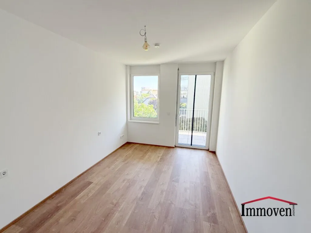 ZENTRALE LAGE - Helle 3-Zimmerwohnung mit Balkon! - Ansicht 3