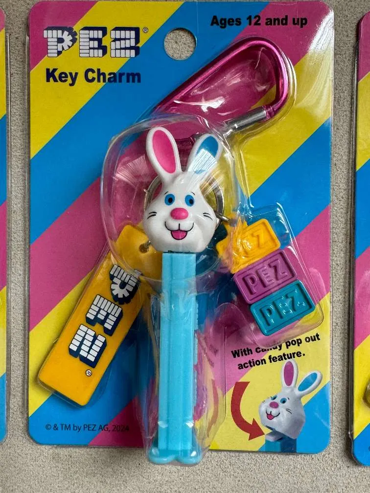 Japan, PEZ Key Charm Oster Bunny Hase PEZ Schlüsselanhänger, € 20 ...