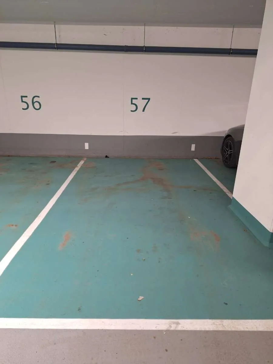 Einstellplatz / Garage - Ansicht 2