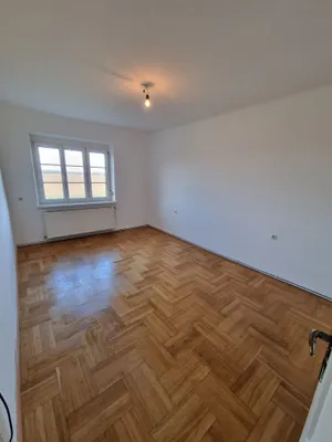2-Zimmer-Wohnung kaufen in Korneuburg – 53 m², € 138.000 – Bild 2 von 8
