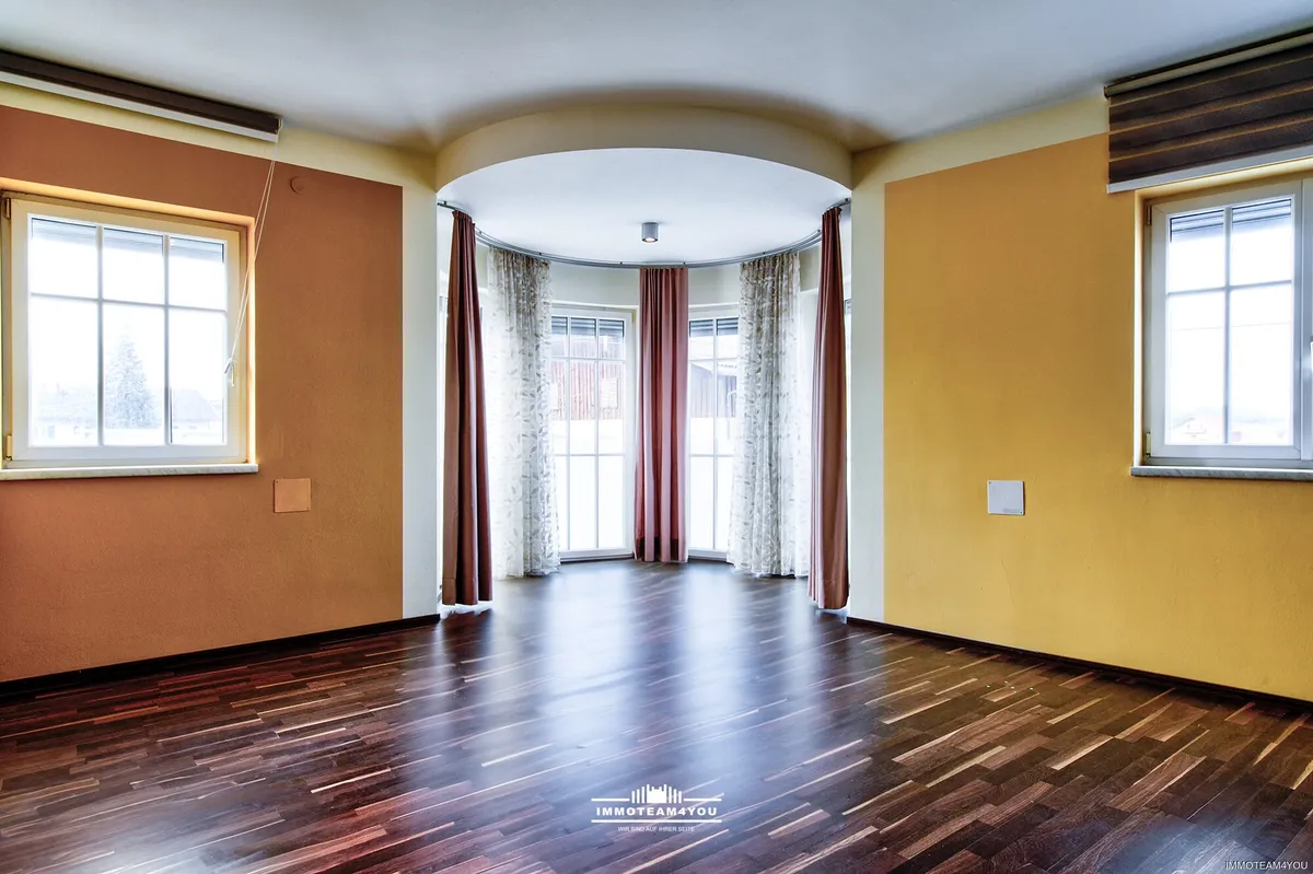 Büroflächen mit besonderer Atmosphäre, Bad, TG-Platz und Kellerabteil! – pohled 3