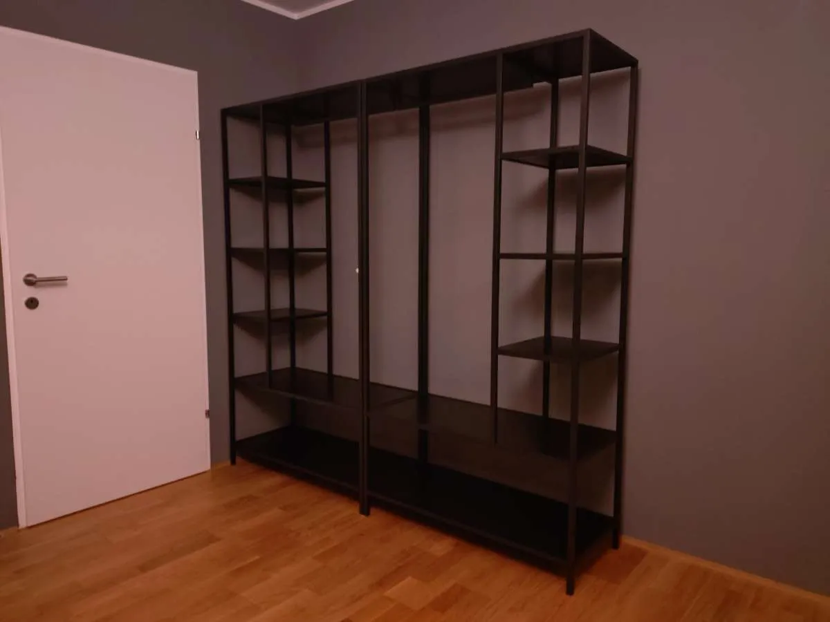 Offener Kleiderschrank schwarz, € 50,- (1220 Wien)