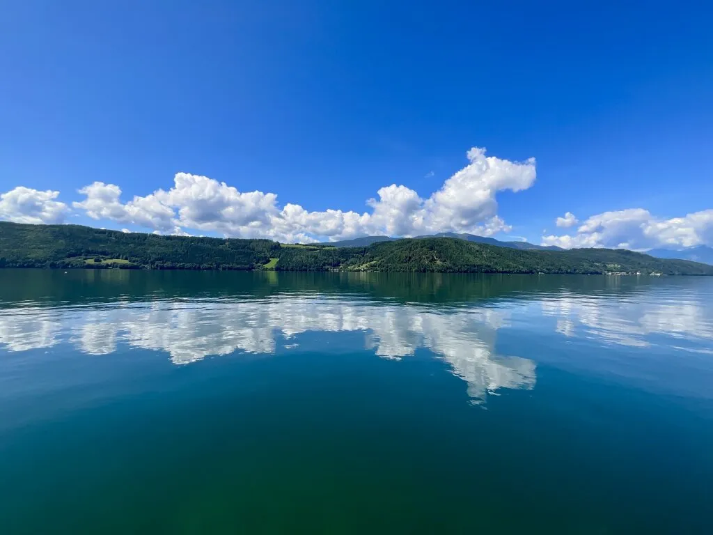 ZWISCHEN SONNENAUFGANG UND STERNENHIMMEL - PENTHOUSE DER EXTRAKLASSE MIT PRIVATEM SEEZUGANG AM WUNDERSCHÖNEN MILLSTÄTTER SEE! - Ansicht 2