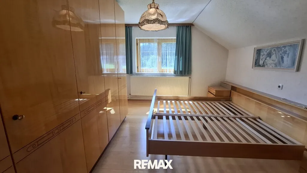Naturnah wohnen: Klassisches Einfamilienhaus mit Garten und Doppelgarage in 3664 Martinsberg - Ansicht 3