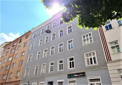 BELVEDERE-NÄHE, sonnige 75 m2 Altbau mit Balkon, 2 Zimmer, Küche, Wannenbad, Parketten, Ruhelage, Keilgasse – Bild 2