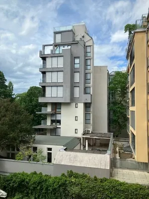 Ruhig, mit Blick ins Grüne, mitten in der Stadt