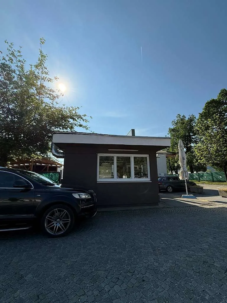 Imbiss/ Kiosk / Jausenstation mit Gastgarten und Parkplätzen zu vermieten! - Ansicht 2