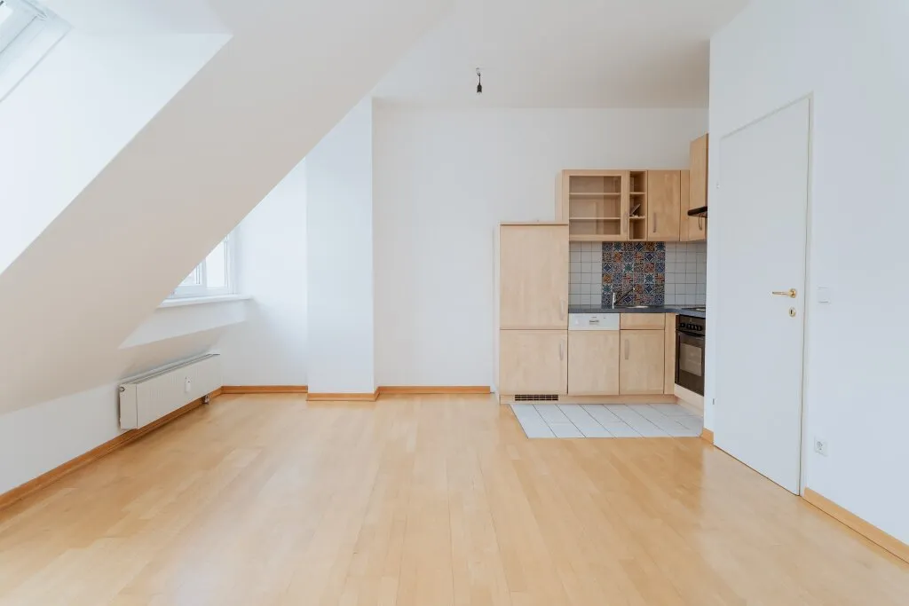 Schöne 2-Zimmer Maisonettewohnung im Dachgeschoß – pohled 2