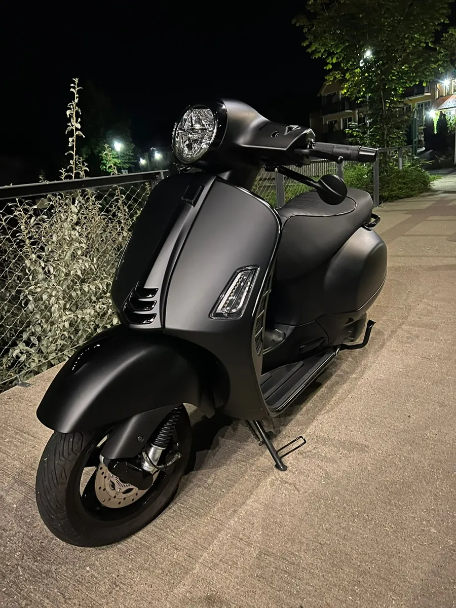 Vespa GTS