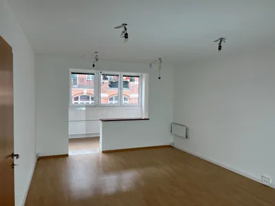 Sanierte Mietwohnung mit eigener Garage – Bild 2