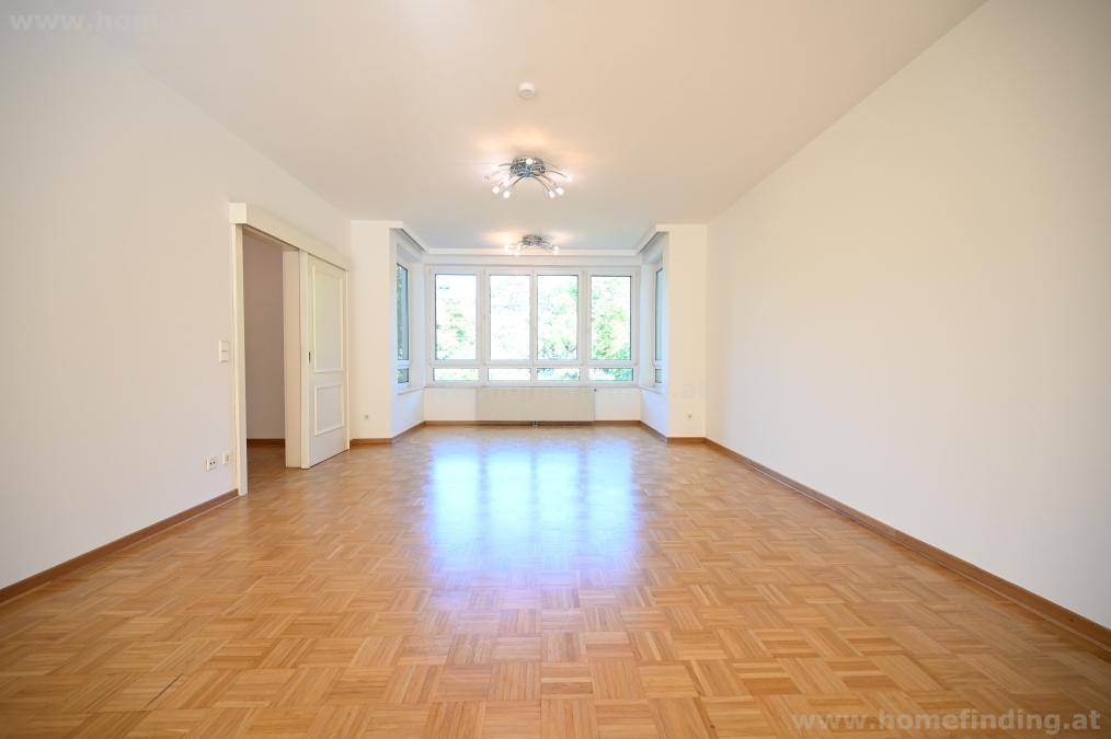 beim Streckerpark: 4 Zimmer, 2 Bäder, Balkon, Garage möglich - Ansicht 2