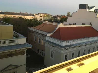 Dachterrassen-Wohnung mit Parkblick für 6 Monate zur vermieten – Bild 2