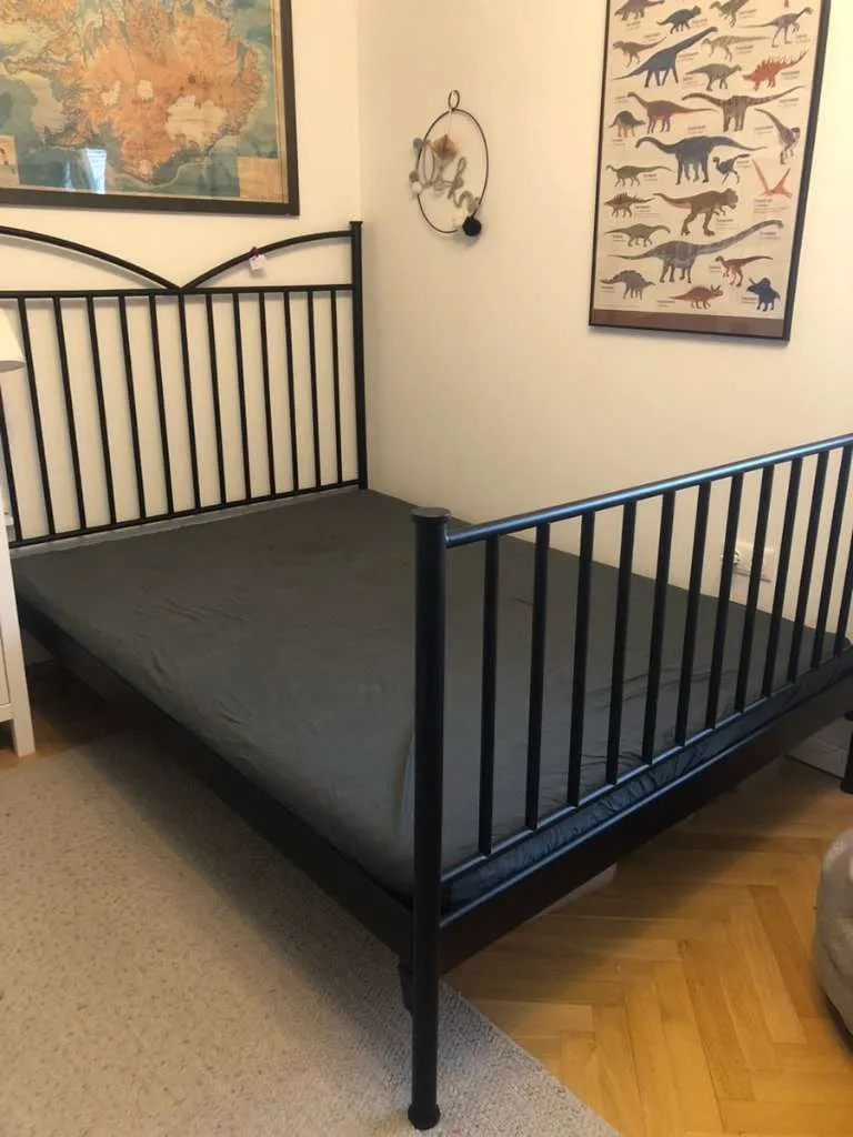 IKEA Bett Metall schwarz 140 x 200, € 25,- (8412 Allerheiligen bei Wildon)