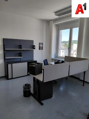 Gewerbeimmobilie mieten in Linz – 1 900 m², € 12 – Bild 4 von 11
