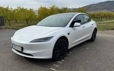 Tesla Model 3 Premium Hinterradantrieb
