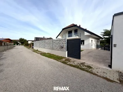 7-Zimmer-Haus kaufen in Mattersburg – 210 m², € 550.000 – Bild 2 von 32