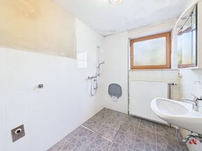 4-Zimmer-Gewerbeimmobilie kaufen in Kufstein – 130 m², € 615.000 – Bild 5 von 23