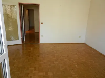 2-Zimmer-Wohnung mieten in Klagenfurt – 73 m², € 996 – Bild 2 von 8