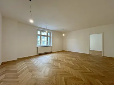 Kernsanierter Altbautraum im Stockhofviertel - 4 Zimmer mit Loggia, photo 2