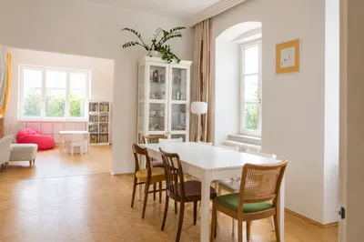 5-Zimmer-Wohnung mieten in Gmunden – 139,35 m², € 2.156 – Bild 2 von 8