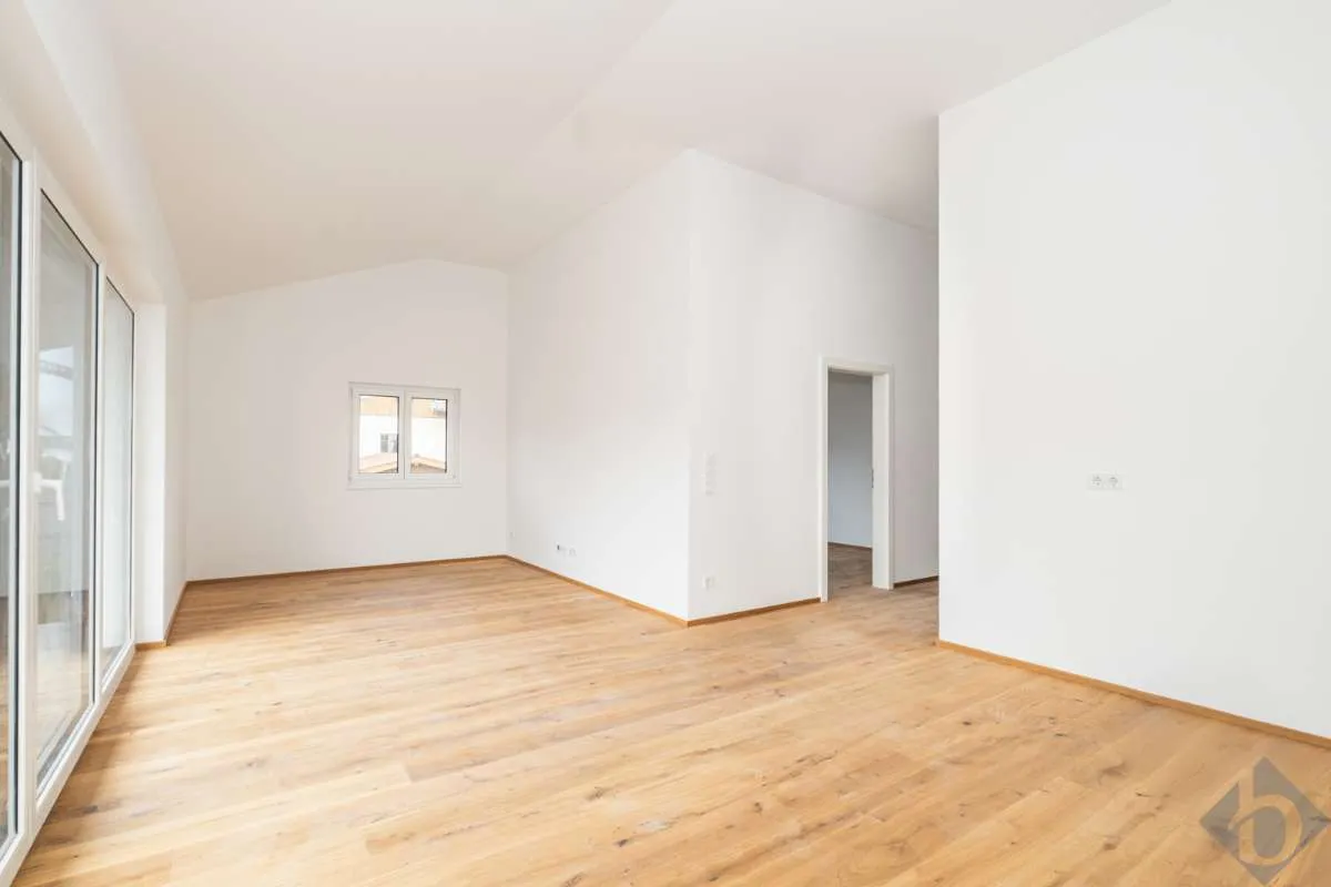 NEUBAU: Traumhafte Terrassenwohnung in Eugendorf, vor den Toren der Stadt Salzburg! - Ansicht 3