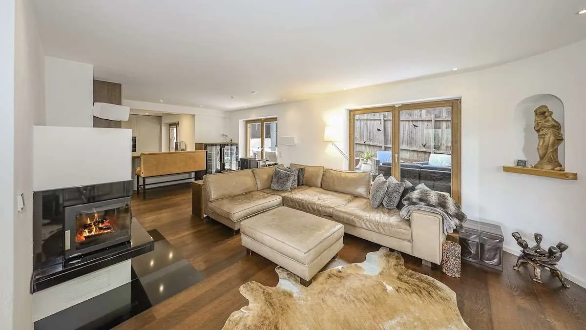 Von Privat Tiroler Landhaus mit Freizeitwohnsitz Widmung und Gäste Apartment in traumhafter Top Lage - Ansicht 3