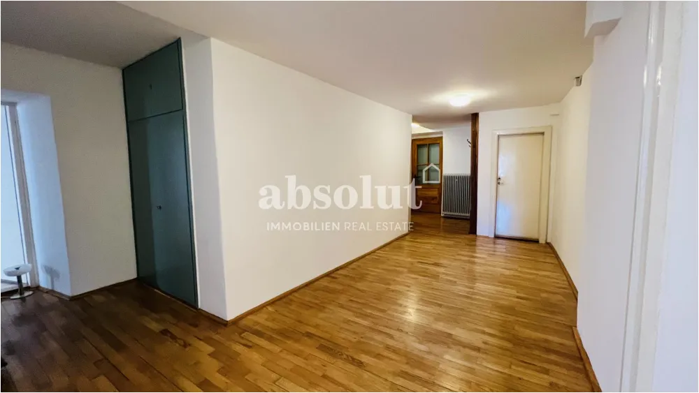 Große Mietwohnung in historischem Altbau, ca. 160 m² Wnfl., 5 Räume in Fussgängerzone von Zell/See! - Ansicht 3