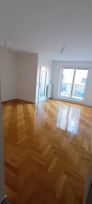 2-Zimmer-Wohnung mieten in Baden – 49 m², € 848 – Bild 2 von 12
