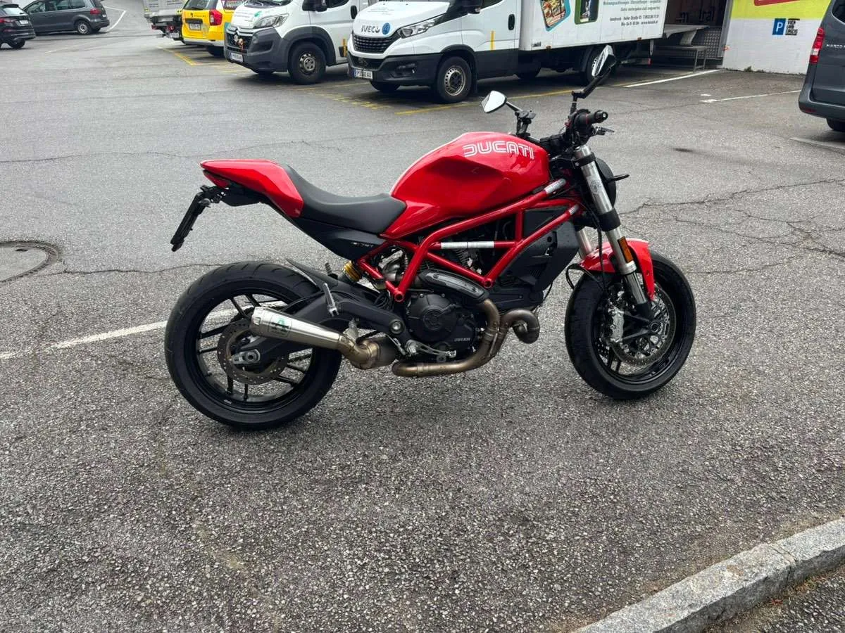 Ducati Monster