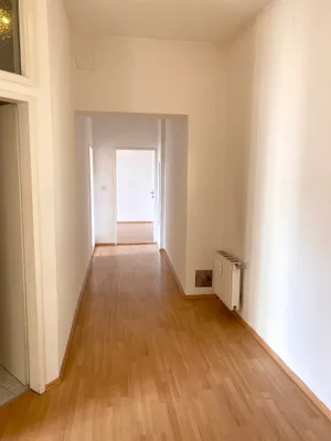 Wohnung mieten in Leoben – 15 m², € 340 – Bild 2 von 10