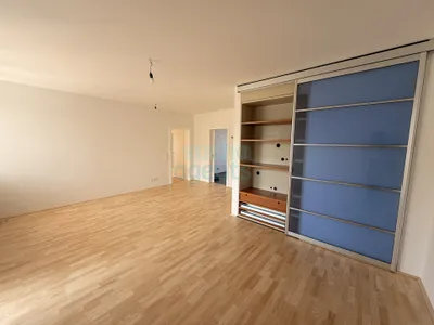 4-Zimmer-Wohnung mieten in Perg – 90 m², € 1.498 – Bild 2 von 6