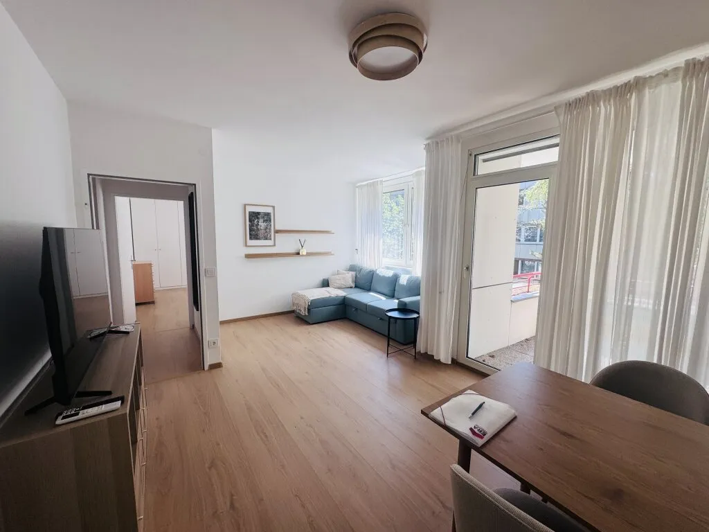 Helle 2-Zimmer-Neubauwohnung mit Terrasse & Parkplatz in ruhiger Grünlage - Ansicht 2