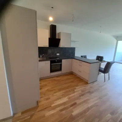 2-Zimmer-Wohnung mieten in Urfahr-Umgebung – 68 m², € 1.049 – Bild 2 von 7
