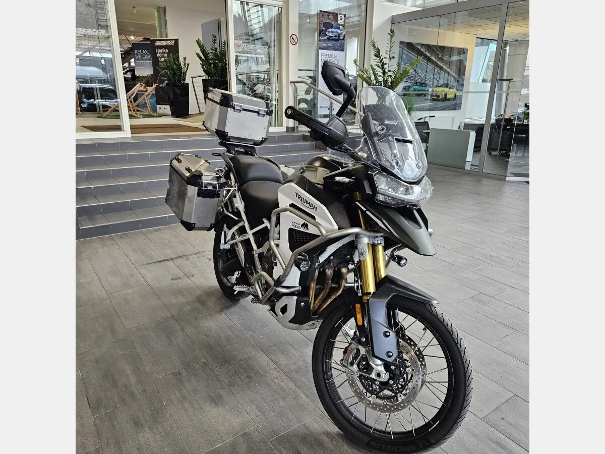 Triumph Sonstige