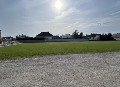 Grundstück kaufen in Neusiedl am See – 911 m², € 355.290 – Bild 2 von 4